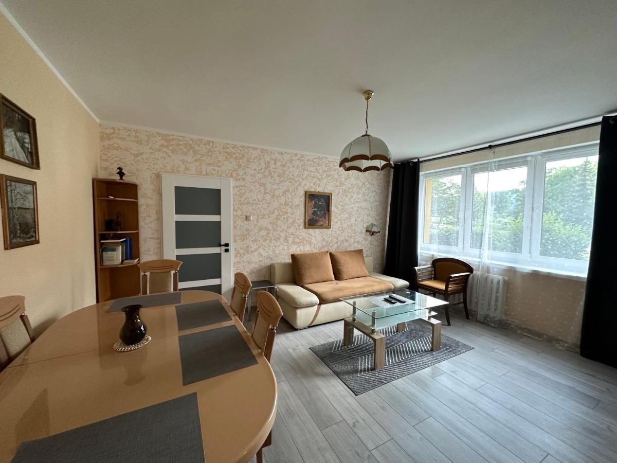 Tradycyjne Mieszkanie Przy Parku Norweskim Jelení Hora Exteriér fotografie